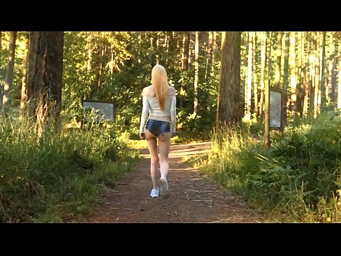 ❤️ Vacker kvinna rör sig långsamt, inte nakenvideo ❌ Porno vk at us ❌❤