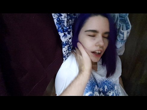 ❤️ Hittade min syster i garderoben och hjälpte henne att komma ❌ Porno vk at us ❌❤